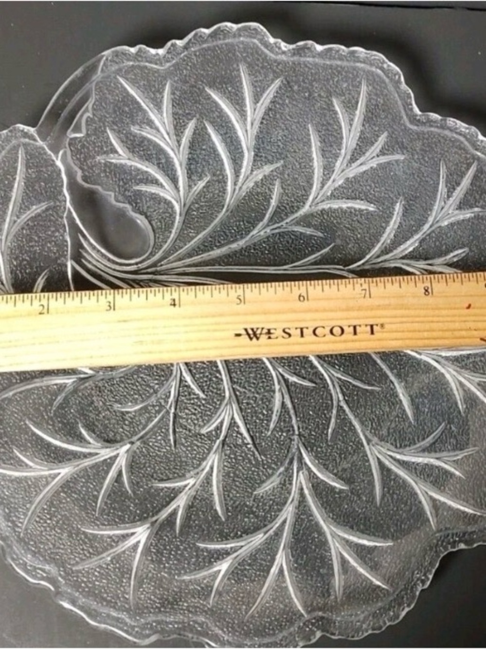 Indiana Glass Clear Leaf-Pattern Glass Serving Plate
